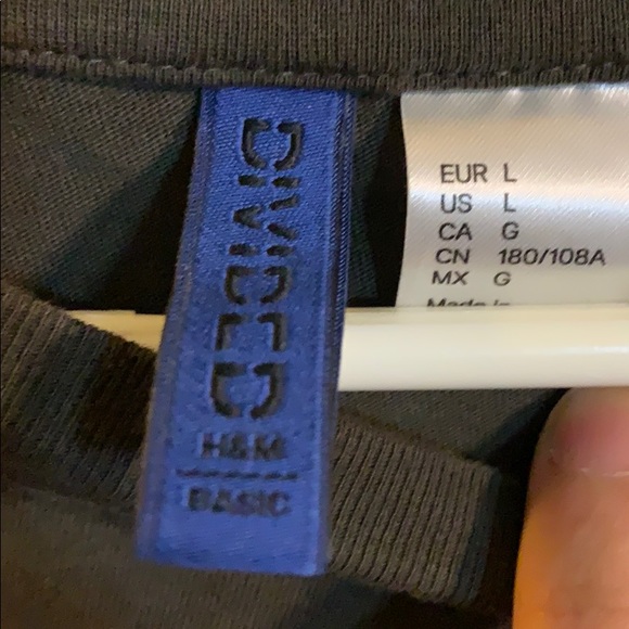 T shirt - Picture 2 of 2